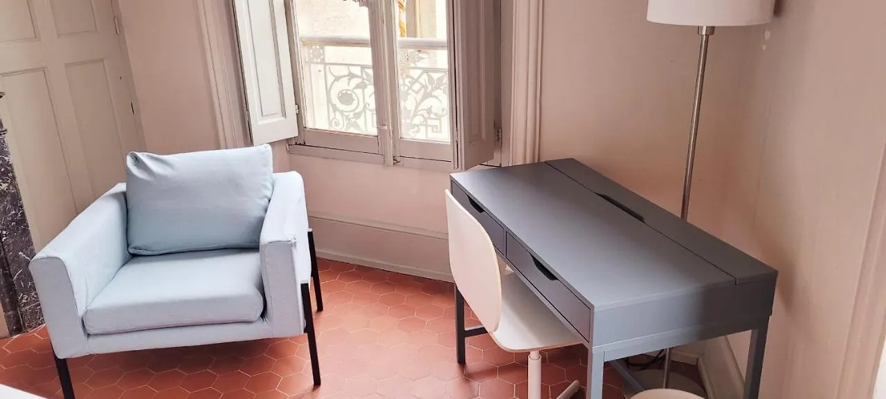 Charming Apt In The Center Of Avignon Apartment